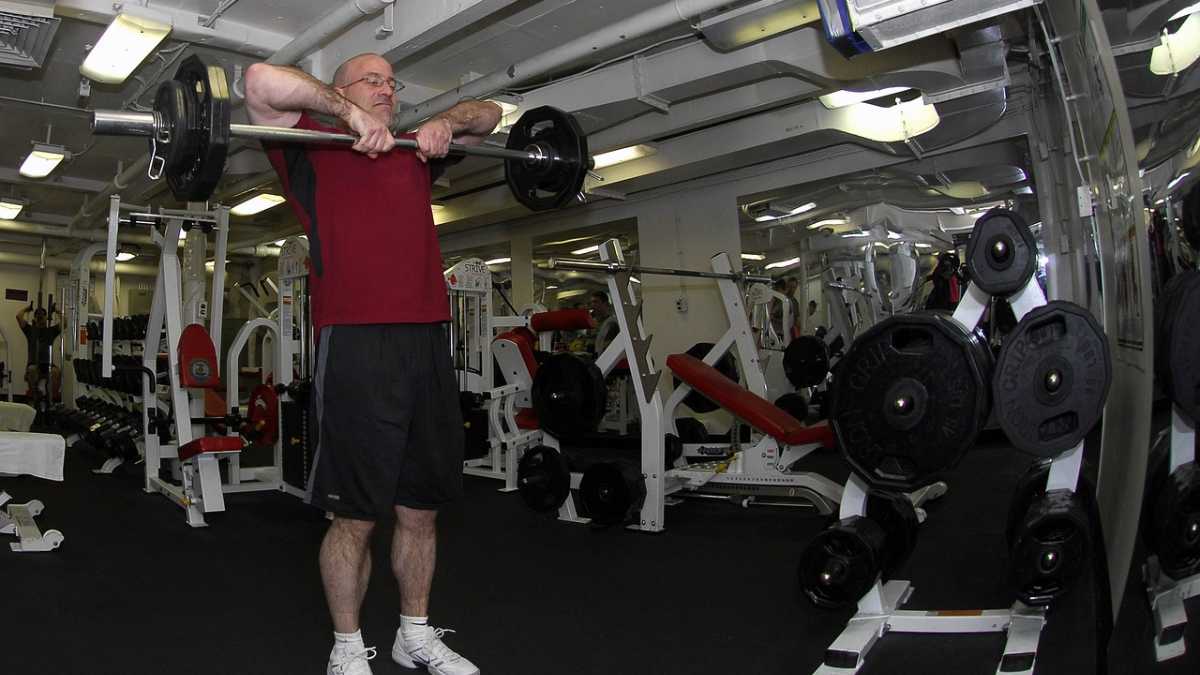Musculação para idosos: como começar e quais os benefícios?