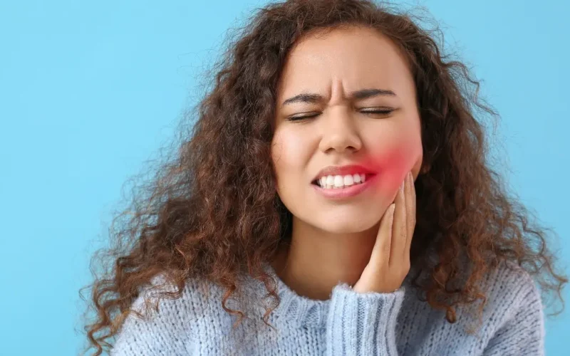 O que um dente infeccionado pode causar