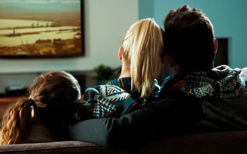Onde assinar streaming para assistir séries do momento